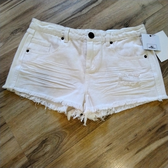 O'Neill Pants - NEW!🐠🌴HP🌴🐠NWT Women's O'Neill Bone White Shorts